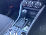 MTモード付です!MT感覚でシフトチェンジできます。MT車が少なくなってきた現在に面白さを取り入れた装備です。走る歓びを!