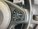 クルーズコントロールを装備しています。高速道路などで一定の速度で走ってくれるので運転が楽ですよ!速度を設定できますので、スピードの出しすぎにも注意できます。