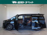両側パワースライドドア付きだから、狭い駐車スペースなどでの 乗り降りラクラク!小さなお子さまのいるご家庭には嬉しい装備。