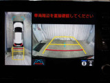 バックモニター付きなので車庫入れもラクラクです♪