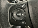 ステアリングリモコンは、運転中でも簡単に音量調整やチャンネル変更もできます!わき見運転防止にもつながるので安心です♪
