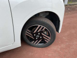 155/65R14タイヤ・純正アルミホイールです。スタッドレスタイヤや各種オプションのご注文も承っております(^^)!