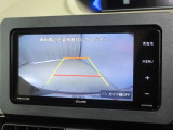 バックでの車庫入れは「バックモニター」がサポートいたします。