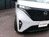 LEDヘッドランプ装備で、明るく安全に夜道もサポートしてくれます。