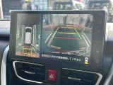 パノラマモニター対応純正ナビ装着用アップグレードパックは車両の前後左右に搭載した4つのカメラにより、クルマを真上から見ているような映像を表示。運転席から確認しにくい車両周囲の状況を把握できます。