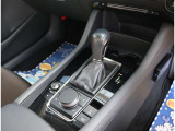 弊社に在庫の無いお車をお探しのお客様。弊社は全国のオートオークションに加盟しております。
