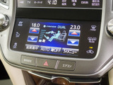 使いやすさや安全性を追求したステアリング周り!高級車ゆえにスイッチ類が多いのも特徴ですね!考え尽くされた配置ですぐに使いこなす事が出来ますのでご安心下さい!是非、体感してみて下さい!!