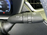 【オートライト】車外の明るさに応じて自動的にライトの点灯・消灯をしてくれます