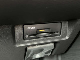 ETC2.0を装備。DSRC通信方式によって双方向通信することでカーナビと高速道路がリアルタイムに情報連携して、便利で快適なドライブ体験を提供します。