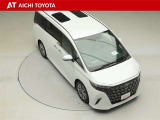 両側パワースライドドア付きだから、狭い駐車スペースなどでの乗り降りラクラク♪小さなお子さまのいるご家庭には嬉しい装備です。