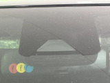 【プリクラッシュセーフティ】前方の車両等を検知し、衝突しそうな時は警報で注意を促し、ブレーキを踏む力をサポート。ブレーキを踏めなかった場合は衝突被害軽減ブレーキが作動、衝突回避をサポートします。