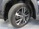 タイヤサイズ225-50R-18です。