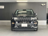 【フロントグリル】7スロットルグリルはJeep伝統の証です。SUVのみにこだわり続けている伝統あるJeep車へお乗り頂いてみてはいかがですか?
