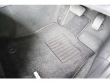 ★運転席足元★クリーニング済み★