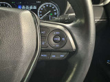 ステアリングスイッチ装備!運転しながら手元でオーディオの操作などができます。