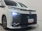 高輝度で点灯速度が速く、しかも消費電力の少ないLEDヘッドライトが装備されています!LEDの明るい光が走行中の視界の確保をサポートして、夜のドライブがより楽しく安全に運転できます♪
