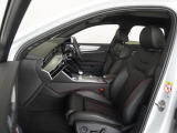 Audi Sport レッドコントラストステッチ