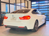 BMWのメカニックによる、100項目の納車前点検エンジン、ミッション、マフラー、電気系統やコンピュータなどを詳細に点検します。交換基準の部品があれば、純正部品を使用し整備した後にお客様にお渡しします。