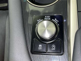 アイドリングストップ機能がついているので、停車時にエンジンを止めて燃料消費を抑えます。環境にもお財布に優しいですね♪