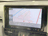【大画面ナビ】人気の大型9インチナビを装備。存在感のある大画面はインパクト大!ナビ利用時のマップ表示は見やすく、テレビやDVDは臨場感がアップ!いつものドライブがグッと楽しくなります♪