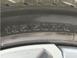 タイヤサイズは【195/50R19】