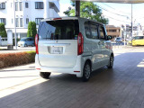 【店舗紹介】高知県在庫以外にも香川、愛媛、岡山、広島、山口のたくさんの在庫の中から車両を選んでいただけます。全車保証付き、車両状態評価証も付いていますのでご納得の1台をお選びいただけます。