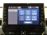 ディスプレイオーディオです。Bluetooth、ラジオ、USBに対応しております