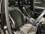メルセデス・ベンツの定める厳しい基準をクリアしたお車のみをご案内させて頂きます。納車前整備はメーカー規定に基づき100項目以上にも及ぶ点検を熟練のメカニックによって行いご納車させて頂きます。