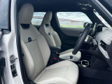 MINIは様々なオリジナルを作ることのできるお車です。専用のシートカバーも作成可能で御座いますので、ご希望の仕様など御座いましたらご相談くださいませ。きっとご希望のシートカバーの作成が可能です。