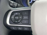 ステアリングスイッチ装備!運転しながら手元でオーディオの操作などができます。