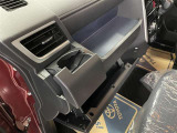 ダッシュボード周辺画像です。小物を置くのに便利な収納スペースです(^^♪