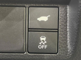 【パワーバックドア】スマートキーや運転席のボタンを押すだけでリアゲートが自動で開閉します!荷物を持っている時や、高い位置にあるバックドアを閉める際に便利な機能です♪
