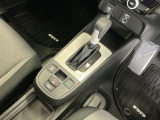 発進時から滑らかに加速する無段階変速のCVTはストップ&ゴーの多い街の中も快適です