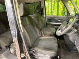 運転席シート廻りは使用感も少なく、良好な状態となっています。丁寧に使われていたことがよくわかりますね。