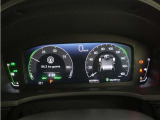 10.2インチデジタルグラフィックメーターで、速度表示やHonda SENSING作動表示などを、分かりやすく表示 見やすさを追求したメーターです。