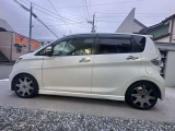 車高が下がったことにより見た目のかなり可愛く仕上がっております!!15インチのホイールが足元をおしゃれに飾ります!!