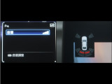 コーナーセンサーを装備。障害物までの距離に応じて警告音を変えてお知らせ。縦列駐車時や駐車場・車庫等での取り回しをサポートします。詳細は販売店スタッフまでお尋ね下さい。