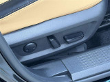 【運転席パワーシート】運転席シートを前後はもちろん、上下を調整することが出来ます 運転者の方にとって最適のドライビングポジションに合わせやすくなっております