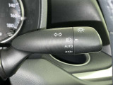 【オートライト】車外の明るさに応じて自動的にライトの点灯・消灯をしてくれます