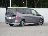 セレナ 1.4 e-POWER ハイウェイスターV 