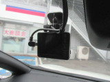 もし事故を起こしてしまったら・・運転中の映像と音を記録するドライブレコーダーです!万が一の備えに☆ドライブの思い出に☆