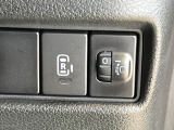 【パワースライドドア】スマートキーや運転席のスイッチでスライドドアの開閉が可能♪電動だから力を入れてドアを開ける必要が無く、小さいお子様でも、重い荷物を持っている時もラクに開け閉めできます♪