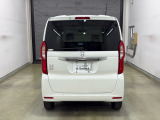 納車時には安全かつ安心してお乗り頂けるようホンダ専門知識を持つ整備スタッフが点検・整備・装備も説明をしてお渡ししております。