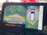 【パノラミックビューモニター】専用のカメラにより、上から見下ろしたような視点で360度クルマの周囲を確認することができます☆死角部分も確認しやすく、狭い場所での切り返しや駐車もスムーズに行えます。