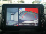 ☆全周囲カメラが駐車をアシスト☆4つの高解像度カメラで車の周囲を撮影!見えにくい死角の駐停車も驚く程に楽々です。バックカメラは、車庫入れの時は勿論、後方の安全確認もできて安心です♪