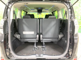 普段のお買い物や通勤、送迎等に十分な荷室スペースを確保しております。セカンドシートを倒すと、大きな荷物の積載も可能です♪