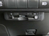 ETC車載器付きです。高速道路の料金所もスムーズに通過できます。※セットアップ費用は別途必要です。