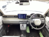 EVならではの静かさと滑らかな走りをぜひ体感してみてください。街中のストップ&ゴーでもスムーズで、爽快な加速をお楽しみいただけます。