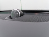 【Bowers & Wilkins】ボルボのプレミアムオーディオ。車内空間という特殊な環境に100年以上の伝統を持つイェーテボリ交響楽団の音響を再現した「コンサートモード」を搭載。