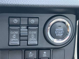 狭い駐車場での乗り降りもラクにできる両側ウェルカムパワースライドドア★